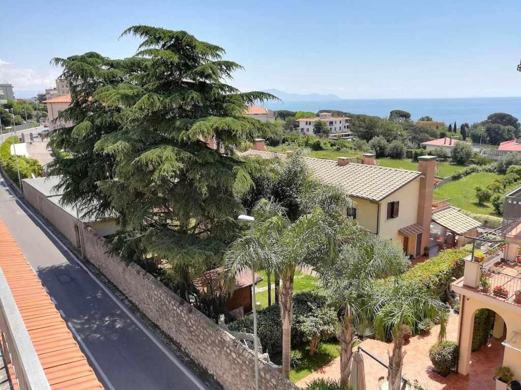 Apartament Casa Dinky Attico Con Terrazza Vista Mare Formia Zewnętrze zdjęcie